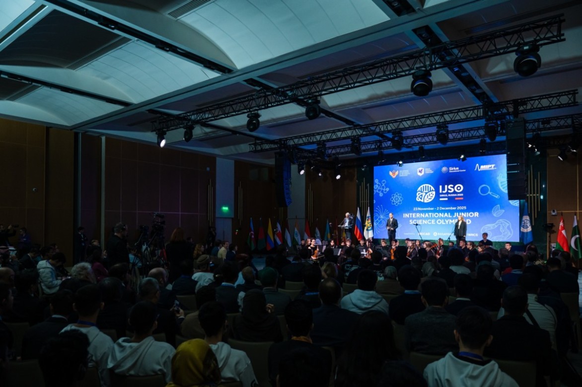 Сергей Кравцов и Елена Шмелева обсудили с президентом IJSO проведение естественно-научной олимпиады юниоров в «Сириусе»