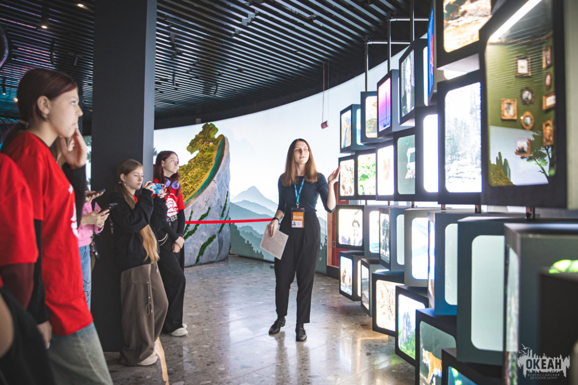 Открывая тайны Дальнего Востока: участники программы «Туризм и гостеприимство» посетили экскурсию в Национальном центре «Россия»