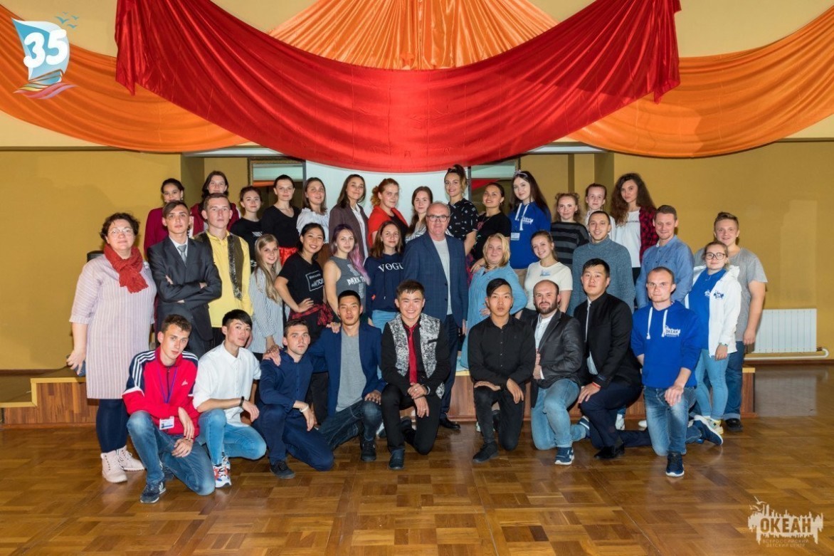 «Шоу талантов» от слушателей школы подготовки вожатых