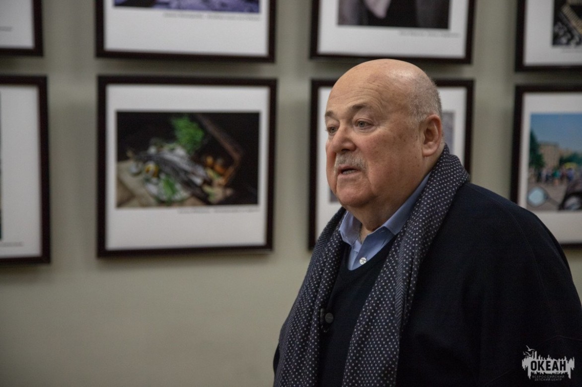 Актёр и режиссёр Александр Калягин поздравляет океанцев с годом театра в России и началом программы «Океанские подмостки»