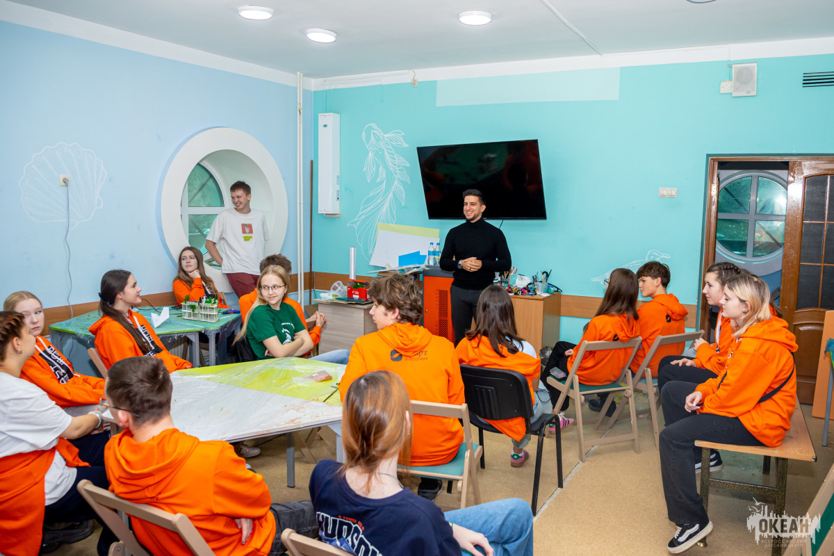 «Лифт в будущее»: участники программы познакомились с исполнительным директором ООО «ВЛАДФОРУМ»