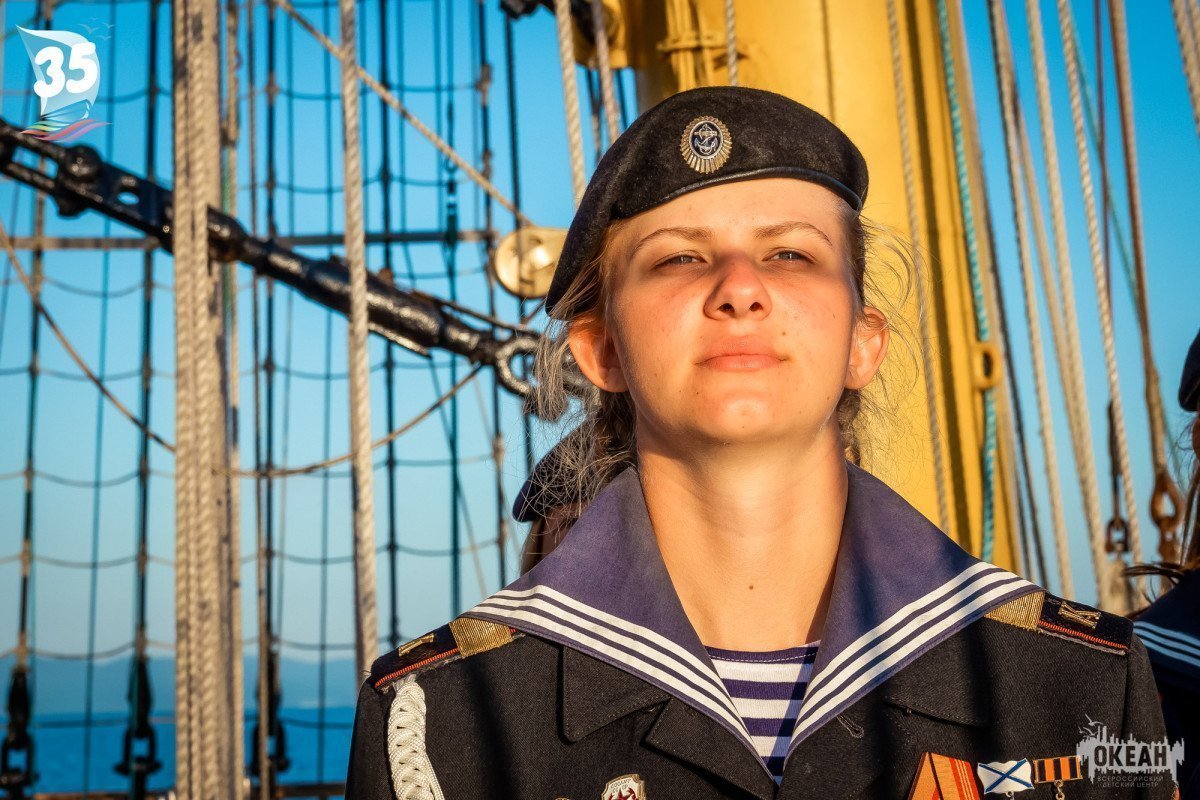 Тихоокеанское высшее военно-морское училище имени адмирала Степана Осиповича Макарова празднует годовщину со дня основания: «Океан» присоединяется к поздравлениям